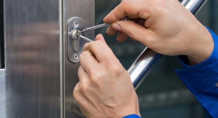 Locked Out in Leigh? Call EntryTec